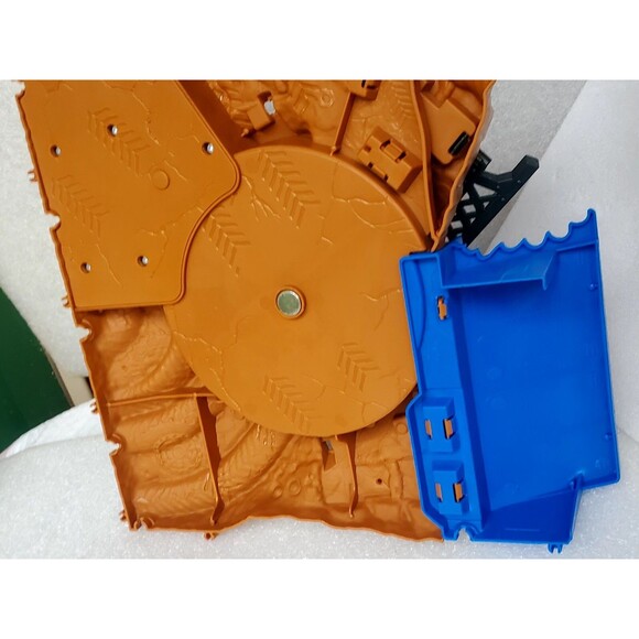 Hot Wheels Tiger Shark Arena Smashers + '68 Chevy Monster Truck Bundle Lot - Picture 13 of 13